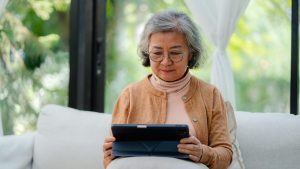popular chinese 'are you dead?' safety app changes name